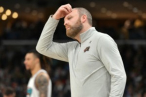 <strong>Memphis Grizzlies head coach Taylor Jenkins, seen here Feb. 8, had a tough time revving up his team against the Clippers Wednesday night in Inglewood, California.</strong>&nbsp;(Brandon Dill/AP file)