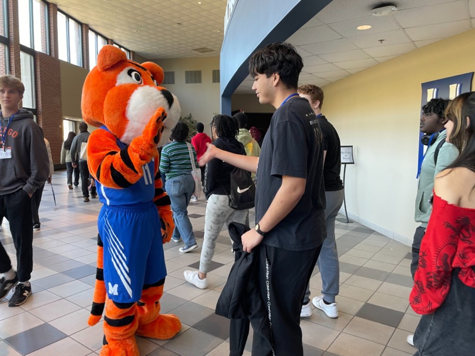 <strong>Pouncer, the University of Memphis mascot, greets dual-enrollment students.</strong> (Jane Roberts/The Daily Memphian file)