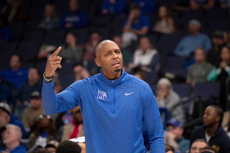 <strong>Memphis coach Penny Hardaway reacts to a call during a Jan. 18, 2024, game against South Florida.</strong> (Nikki Boertman/AP Photo)