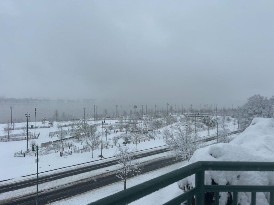 <strong>Memphis isn&rsquo;t likely to get another snowstorm like the one that covered Tom Lee Park on Friday, Jan. 10, 2025. But winter weather is predicted, beginning Tuesday night.</strong> (Sophia Surrett/The Daily Memphian file)