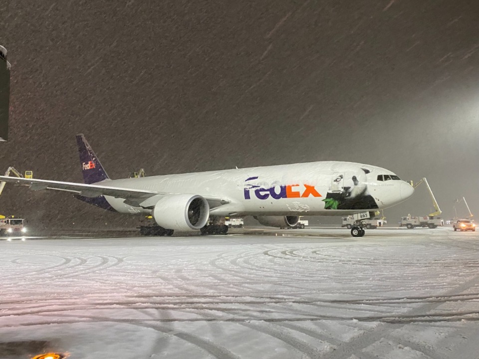 <strong>A FedEx jet is deiced at Memphis International Airport on Friday, Jan. 10, 2025.</strong> (Courtesy Memphis-Shelby County Airport Authority)