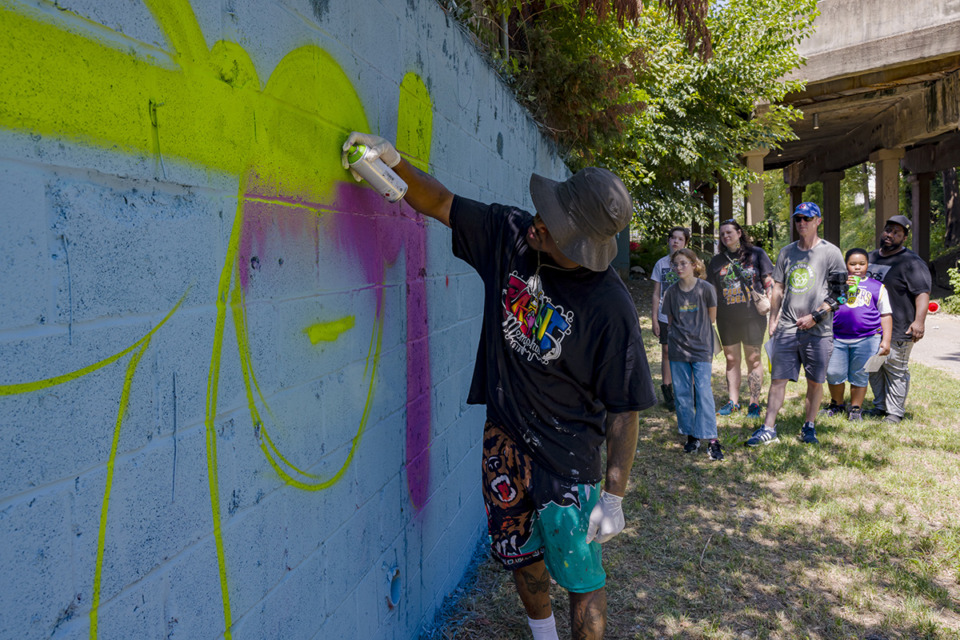 <strong>David Yancy III (left) leads an introductory graffiti arts class for youth within the Edge District on Sunday, Aug. 20, 2023.</strong> (Ziggy Mack/The Daily Memphian file)