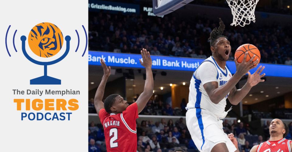 <strong>Memphis forward Dain Dainja, center, looks to shoot while defended by Florida Atlantic guard Leland Walker (2) and forward Kaleb Glenn, right, during the first half of an NCAA college basketball game Sunday, Feb. 23, 2025, in Memphis.</strong> (Nikki Boertman/AP Photo)