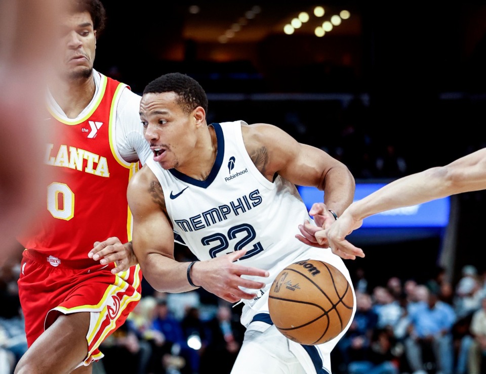 <strong>Memphis Grizzlies guard Desmond Bane scored 35 points in the two-point loss to Atlanta.&nbsp;&ldquo;Keep fighting, head up,&rdquo; he told a stunned teammate.</strong> (Mark Weber/The Daily Memphian)