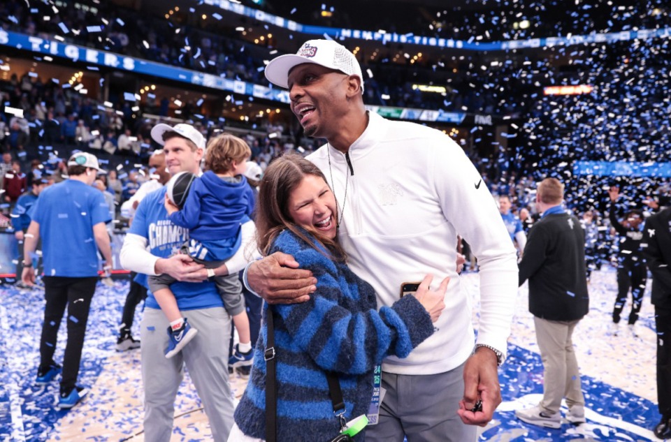 <strong>University of Memphis head coach Penny Hardaway celebrates winning the AAC regular season championship after the March 7, 2025, game against South Florida.</strong> (Patrick Lantrip/The Daily Memphian)