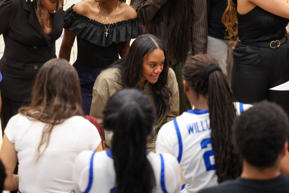 <strong>Memphis Tigers head coach Alex Simmons gives direction during a time out against North Texas at the Elma Roane Fieldhouse in Memphis on Saturday, Jan. 4, 2025.</strong> (Wes Hale/Special to The Daily Memphian)