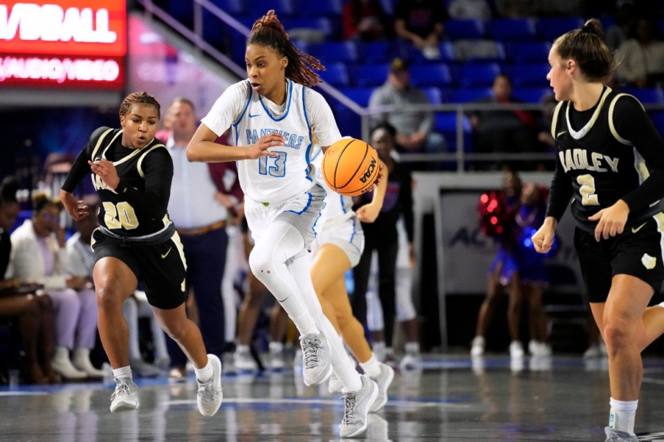 <strong>Bartlett's Zoey Rixter (13) brings the ball down the court against Bradley Central during the first half of the Class 4A championship basketball game Saturday, March 9, 2024, in Murfreesboro, Tenn.</strong> (Mark Humphrey/Special to The Daily Memphian file)