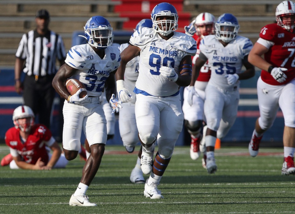 <strong>Memphis defensive back Jacobi Francis (32) returns a bobbled snap on an extra-point attempt by South Alabama for a 2-point-conversion in the second half of a NCAA football game Saturday, Sept. 14, 2019, at Ladd-Peebles Stadium in Mobile, Ala.</strong> (Mike Kittrell/AL.com)