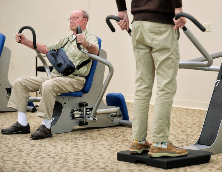 <strong>Bill Durbin, 90, exercising at Hot Springs Village, plans to leave his remains to Genesis, the whole-body donation program that provides cadavers for the Medical Education &amp; Research Institute (MERI) in Memphis. &ldquo;My body will probably be better doing something like that than being put in the ground,&rdquo; he said.</strong>&nbsp;(Jim Weber/Daily Memphian)