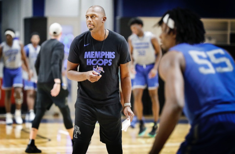 <span class="s1"><strong> "If I have the talent, and I feel like we can do it, I&rsquo;m going to say it," said Memphis head coach Penny Hardaway, seen here Sept. 24. "And if that offends people, then so be it. It&rsquo;s just who we are. We feel like anything is possible, that&rsquo;s all I&rsquo;ll say."</strong>&nbsp;</span>(Mark Weber/Daily Memphian)