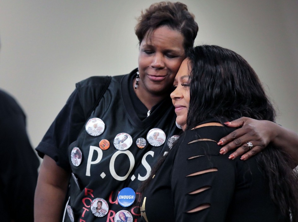 <strong>Family members comfort one another at the &ldquo;Pain into Power: A Weekend of Empowerment&rdquo; event hosted by Rhodes College and BLIND on Friday, Oct. 25.&nbsp;</strong>(Patrick Lantrip/Daily Memphian)