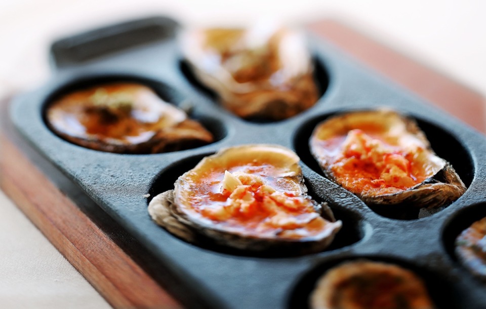<strong>The baked oysters come in many varieties, including lobster thermidor and bourbon and brown sugar, at Coastal Fish Company.&nbsp;</strong>(Jim Weber/Daily Memphian)