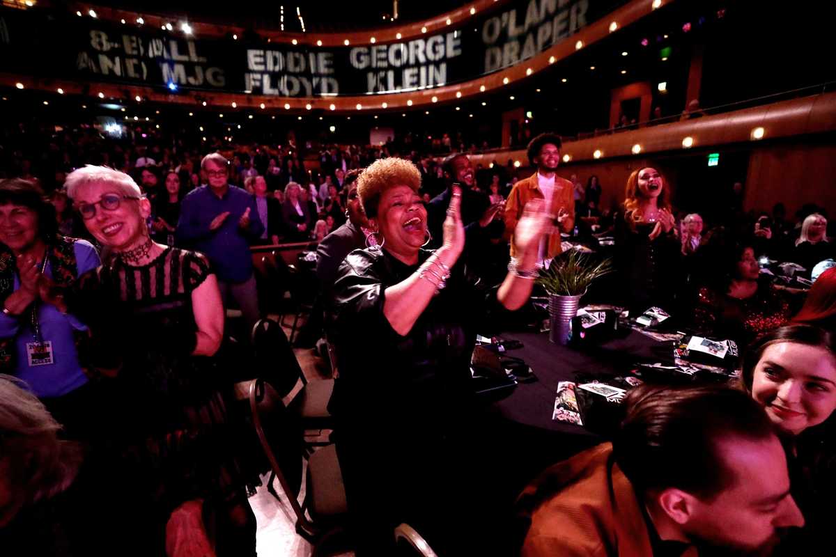 <strong>Brenda Corbet dances as gospel singers from the orginal O'Landa Draper's Associates perform at the Memphis Music Hall of Fame induction ceremony Thursday, Nov. 1, at the Cannon Center for the Performing Arts. </strong>(Houston Cofield/Daily Memphian)