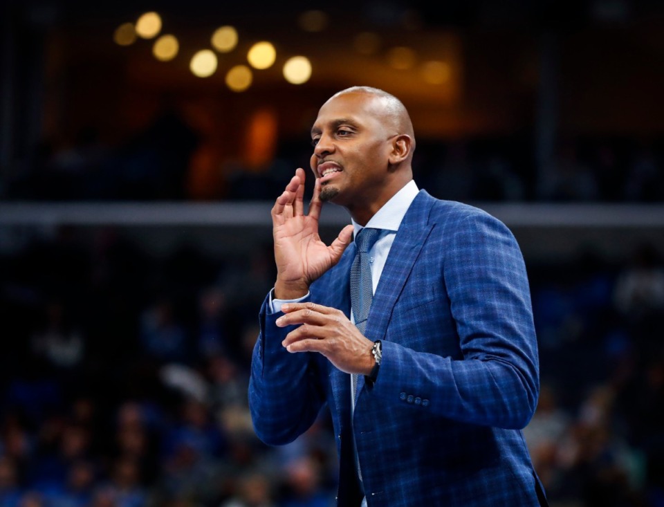 <strong>"We want the team to gel now, and then when James comes back, we will adjust to him and he will adjust to us," said head coach Penny Hardaway, seen here Nov. 8, coaching against UIC. "It will just have to work itself out, for sure.&rdquo;</strong> (Mark Weber/Daily Memphian)