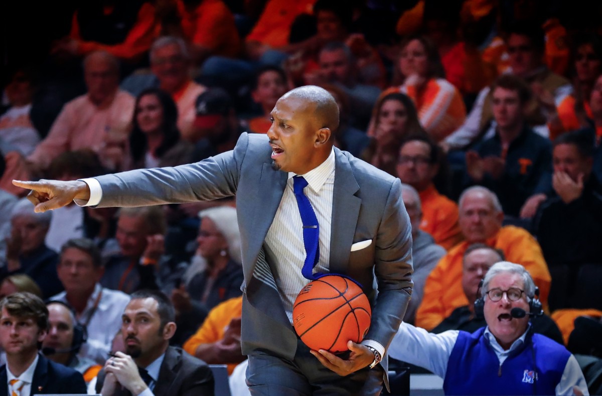 <strong>Memphis head coach Penny Hardaway argues an official out of bounds call during action against Tennessee Saturday, Dec. 14, 2019 in Knoxville, Tennessee.</strong> (Mark Weber/Daily Memphian)