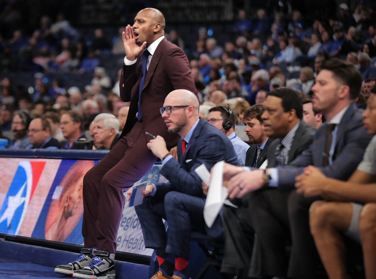 <strong>University of Memphis head coach Penny Hardaway calls a play on the court against Jackson State during the Tigers' game on Dec. 21, 2019, against JSU at the FedExForum.</strong> (Jim Weber/Daily Memphian)