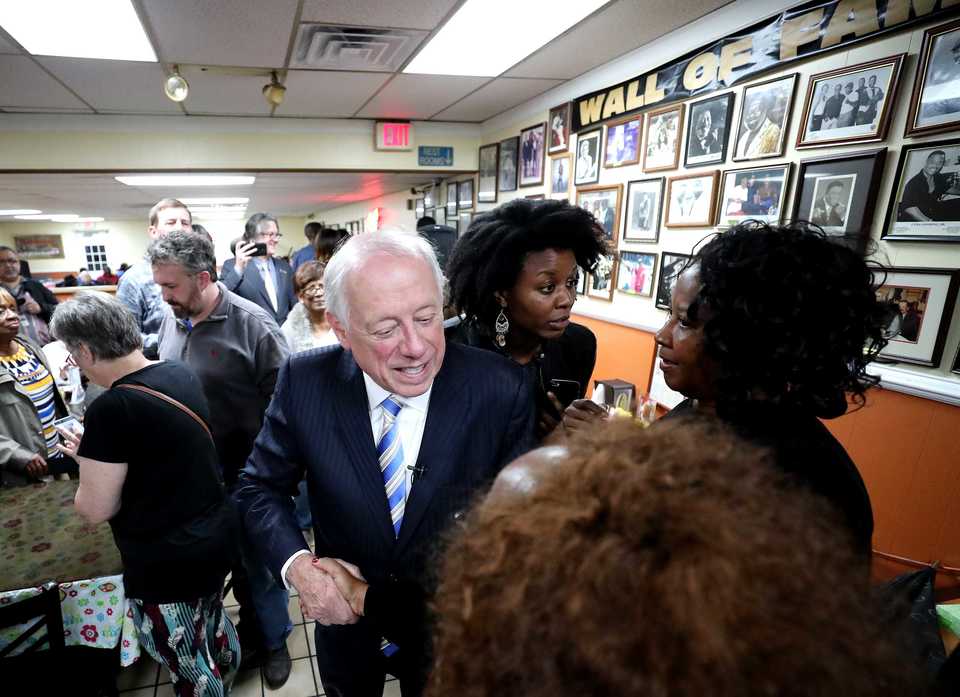 <strong>Phil Bredesen greets supporters in Interstate Bar-B-Q in Memphis on Monday, Nov. 5. Bredesen made a last stop in the Memphis barbeque staple to encourage voters to turn out to the polls tomorrow.</strong> (Houston Cofield/Daily Memphian)