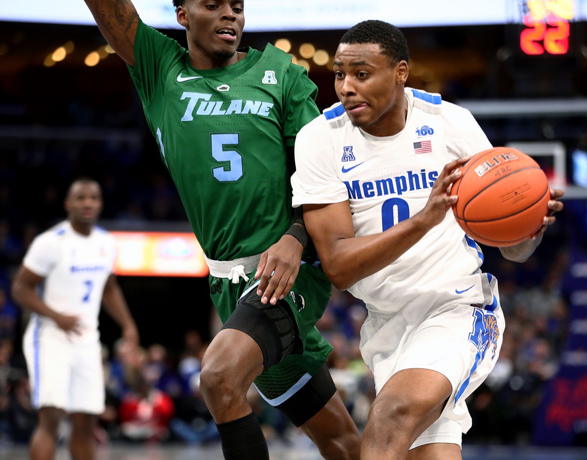 <strong>University of Memphis forward DJ Jeffries (0) drives to the basket during a home game against Tulane University at the FedExForum Dec. 30, 2019.</strong> (Patrick Lantrip/Daily Memphian)