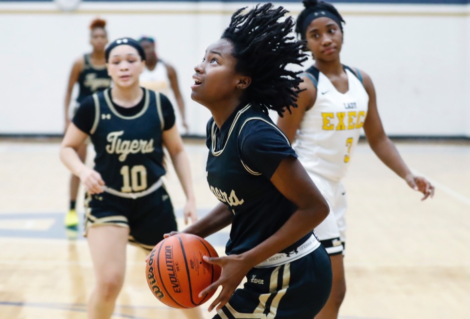 <strong>Whitehaven guard Serena Lee drives for a layup against the Memphis Business Academy defense Jan. 2, 2020, at Arlington High School.</strong> (Mark Weber/Daily Memphian)