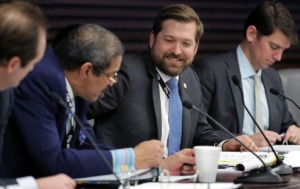 <strong>Memphis City Council member Chase Carlisle talks with fellow member Edmund Ford Sr. during a Jan. 21, 2020, committee meeting.&nbsp;</strong>(Patrick Lantrip/Daily Memphian)