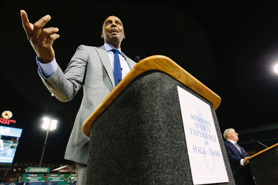 <strong>Penny Hardaway gives an acceptance speech during his induction at the first Memphis Sports Hall of Fame ceremony at Autozone Park October 10, 2019.</strong> (File/Daily Memphian)