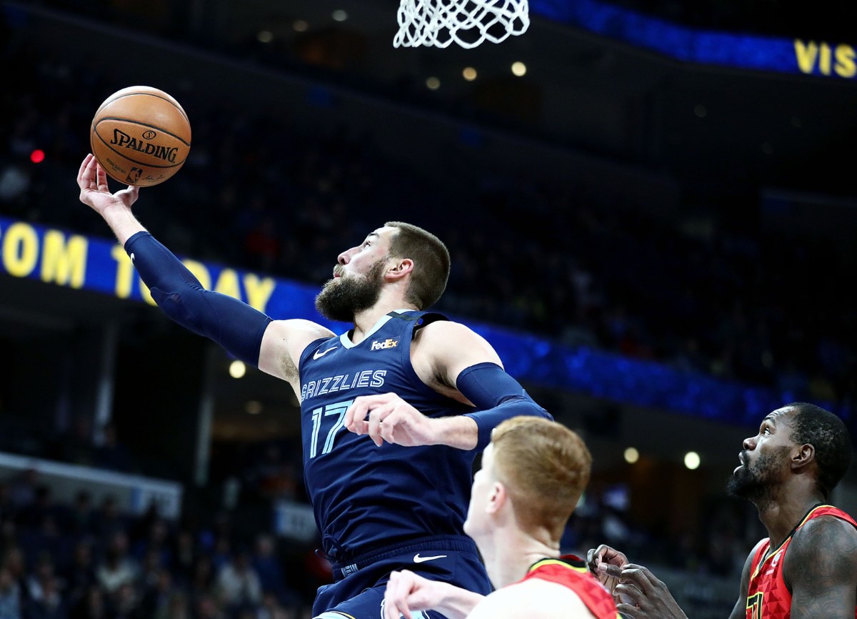 <strong>Memphis Grizzlies center Jonas Valanciunas (17) fights for a basket during a March 7, 2020, game at FedExForum against the Atlanta Hawks.</strong> (Patrick Lantrip/Daily Memphian)