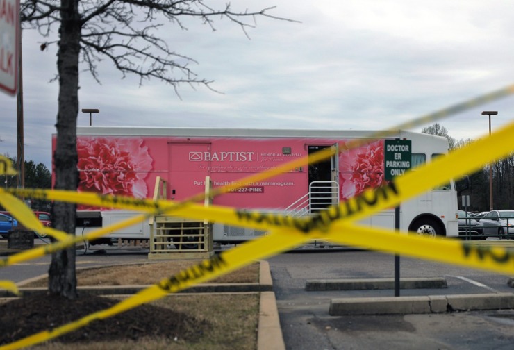 <strong>A mobile mammogram bus retrofitted to test patients for COVID-19 sits outside of Baptist Memorial Hospital on March 13, 2020.</strong> (Patrick Lantrip/Daily Memphian)