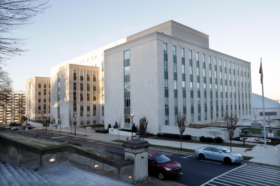 <strong>The House will let some members of the public into the Cordell Hull Building in Nashville this week for committee meetings, and then House Speaker Cameron Sexton and Lt. Gov. Randy McNally will reassess the situation for June 1 when the full General Assembly reconvenes.</strong> (Mark Humphrey/AP File)