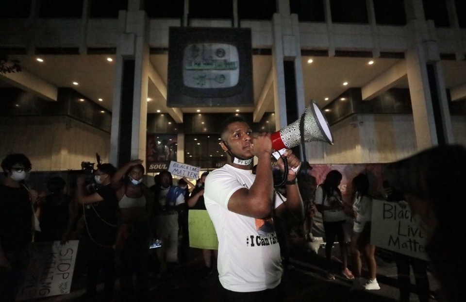 <strong>Protesters gathered in front of Memphis City Hall during a Friday, May 29, march throughout Downtown Memphis to protest the murder of George Floyd by the Minneapolis Police.</strong> (Patrick Lantrip/Daily Memphian)