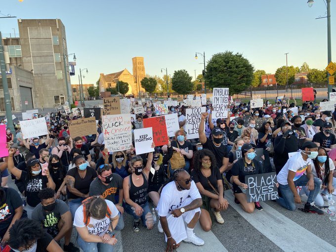 <span><strong>The largest in a series of four daily marches over the death of George Floyd in police custody in Minneapolis drew a crowd that grew to 500 on Saturday, May 30, through Downtown Memphis.</strong> (Bill Dries/ Daily Memphian)</span>