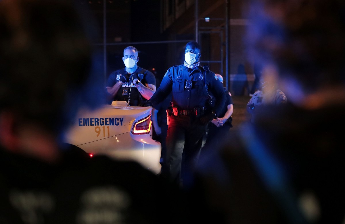 <strong>After a peaceful night of protesting ended, a confrontation with police on Beale Street lead to the arrest of some lingering protestors. A group then gathered outside of 201 Poplar May 31, 2020 to demand the release of those arrest during the altercation.</strong> (Patrick Lantrip/Daily Memphian)