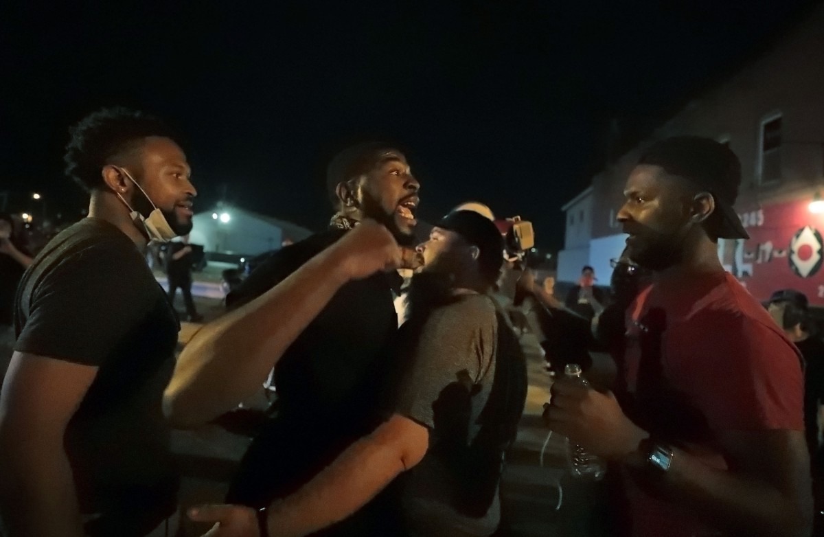 <strong>Darin Abston (left) confronts Devante Hill over the direction of the protest June 1, 2020.</strong> (Patrick Lantrip/Daily Memphian)
