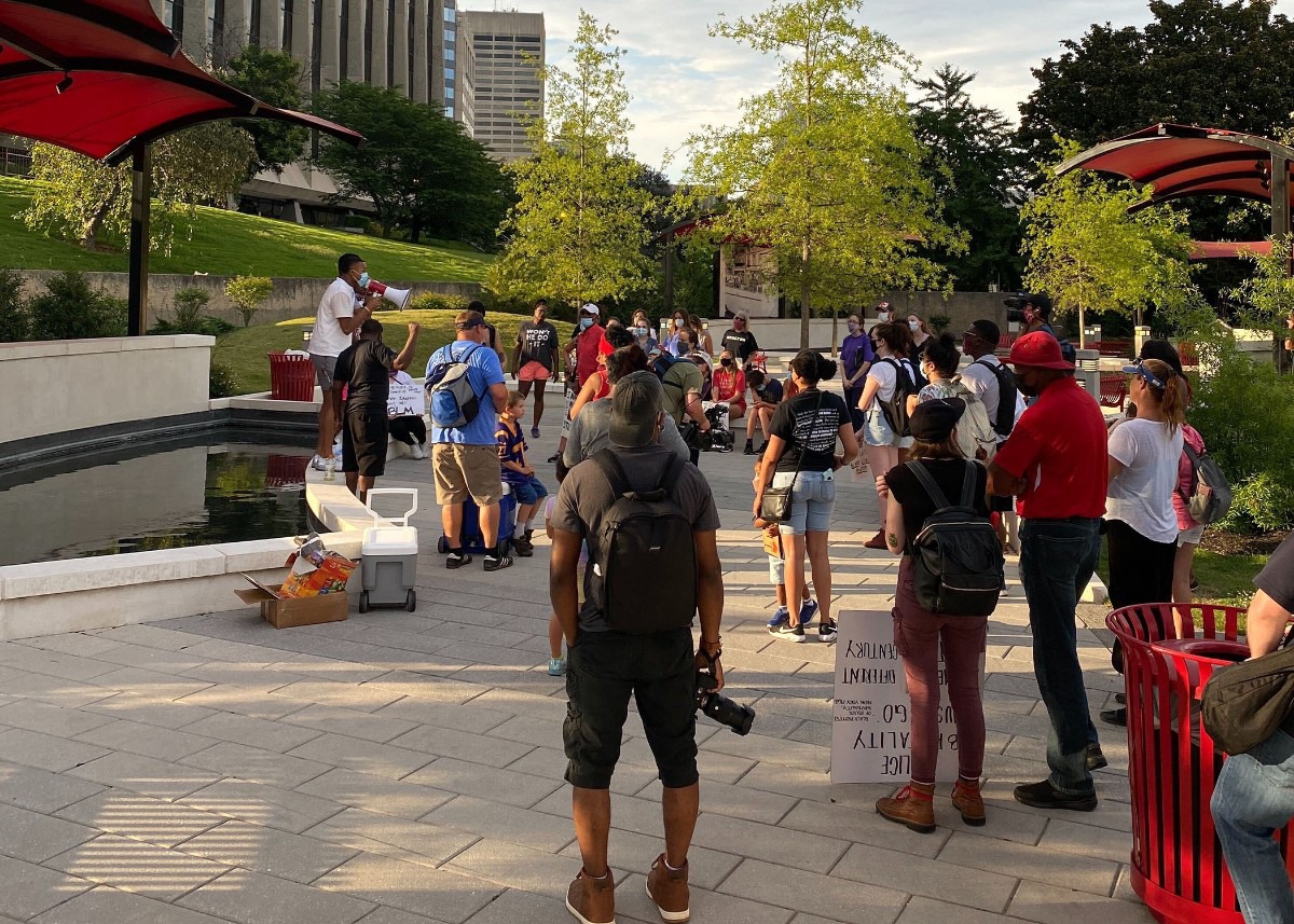 <strong>A smaller-than-average crowd of protesters arrive at I Am A Man Plaza around 6:30 p.m. Saturday, June 13, 2020, ready to follow DeVante Hill.</strong> (Jared Boyd/Daily Memphian)