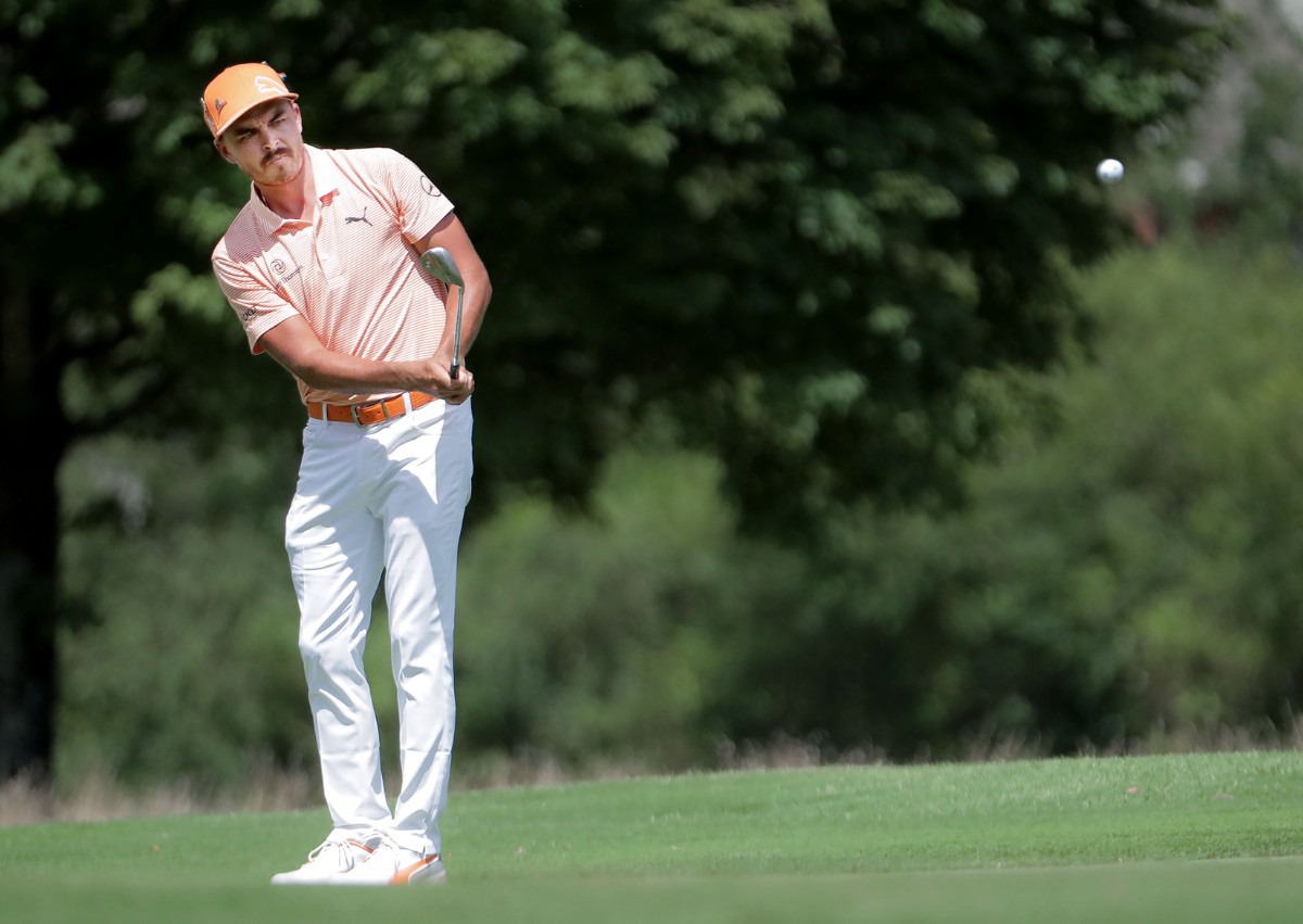 <strong>Rickie Fowler chips the ball during the final round of the WGC-FedEx St. Jude Invitational in Memphis, Tennessee Aug. 2, 2020.</strong> (Patrick Lantrip/Daily Memphian)