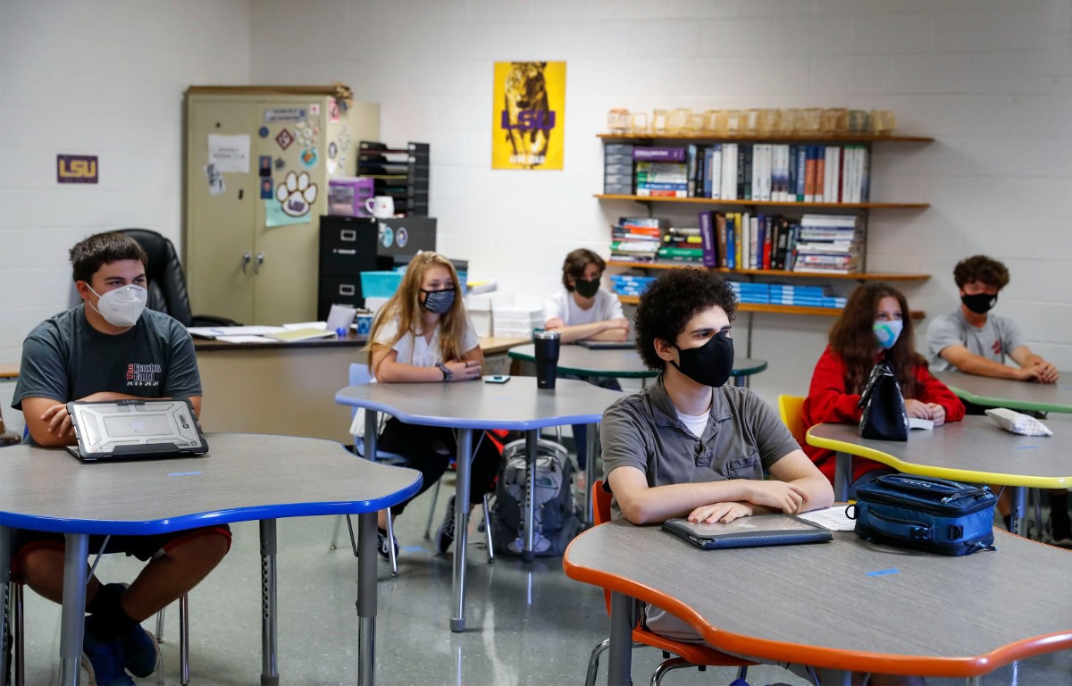 <strong>Houston High School students are social distanced while attending physics class on the first day of school Monday, August 17, 2020.</strong> (Mark Weber/Daily Memphian)