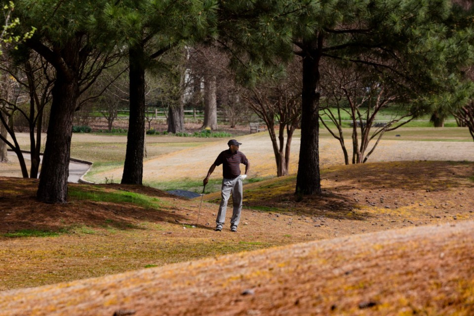 <strong>According to the city, 30,000 rounds of golf a year are played at Galloway Golf Course (shown), compared to 3,000 rounds at Davy Crockett Golf Course in Frayser.&nbsp;Davy Crockett could become a community garden and orchard under a tentative plan the city parks and neighborhoods division is exploring</strong>. (Ziggy Mack/Special to the Daily Memphian file)