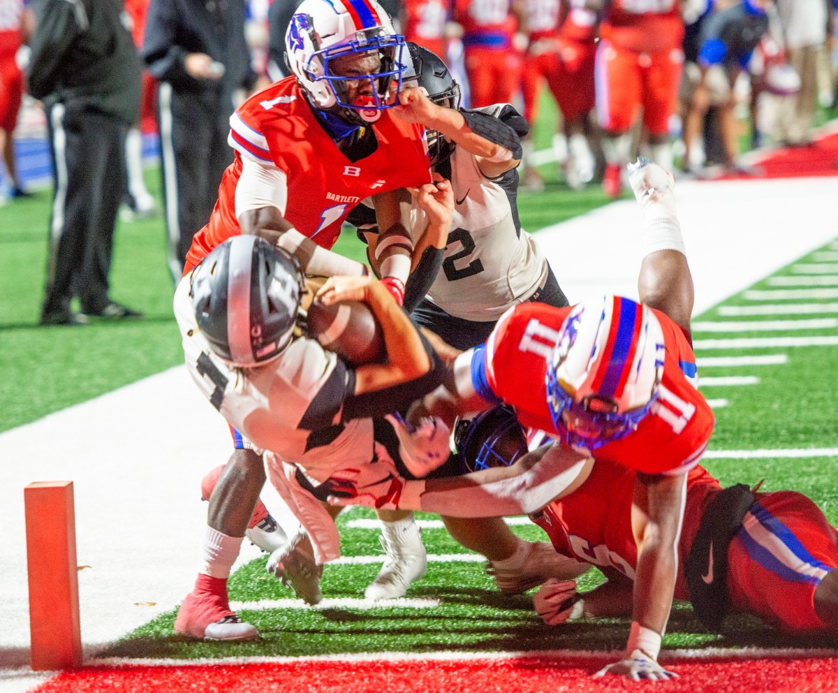 <strong>Houston High School's Will Stegall crosses the goal line for a third-quarter touchdown in the district playoff game with Bartlett High School Saturday, Nov. 14, 2020.</strong> (Greg Campbell/Special to The Daily Memphian)