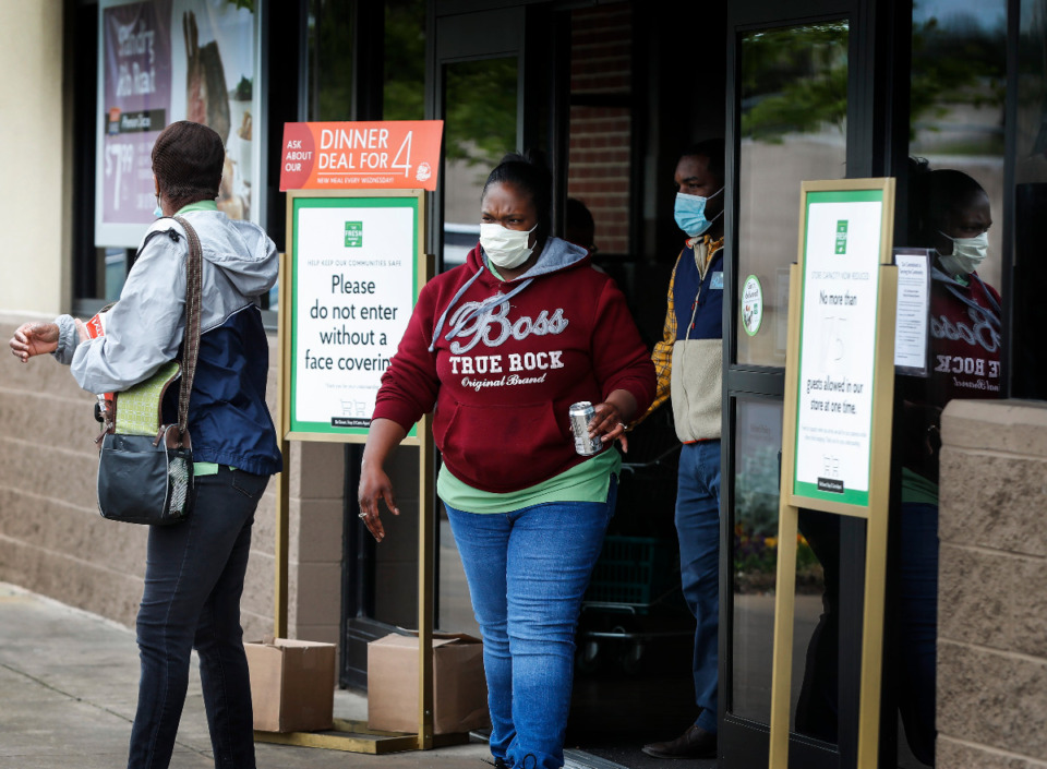 <strong>Many stores require customers to o wear a mask when entering.</strong> (Mark Weber/Daily Memphian file)