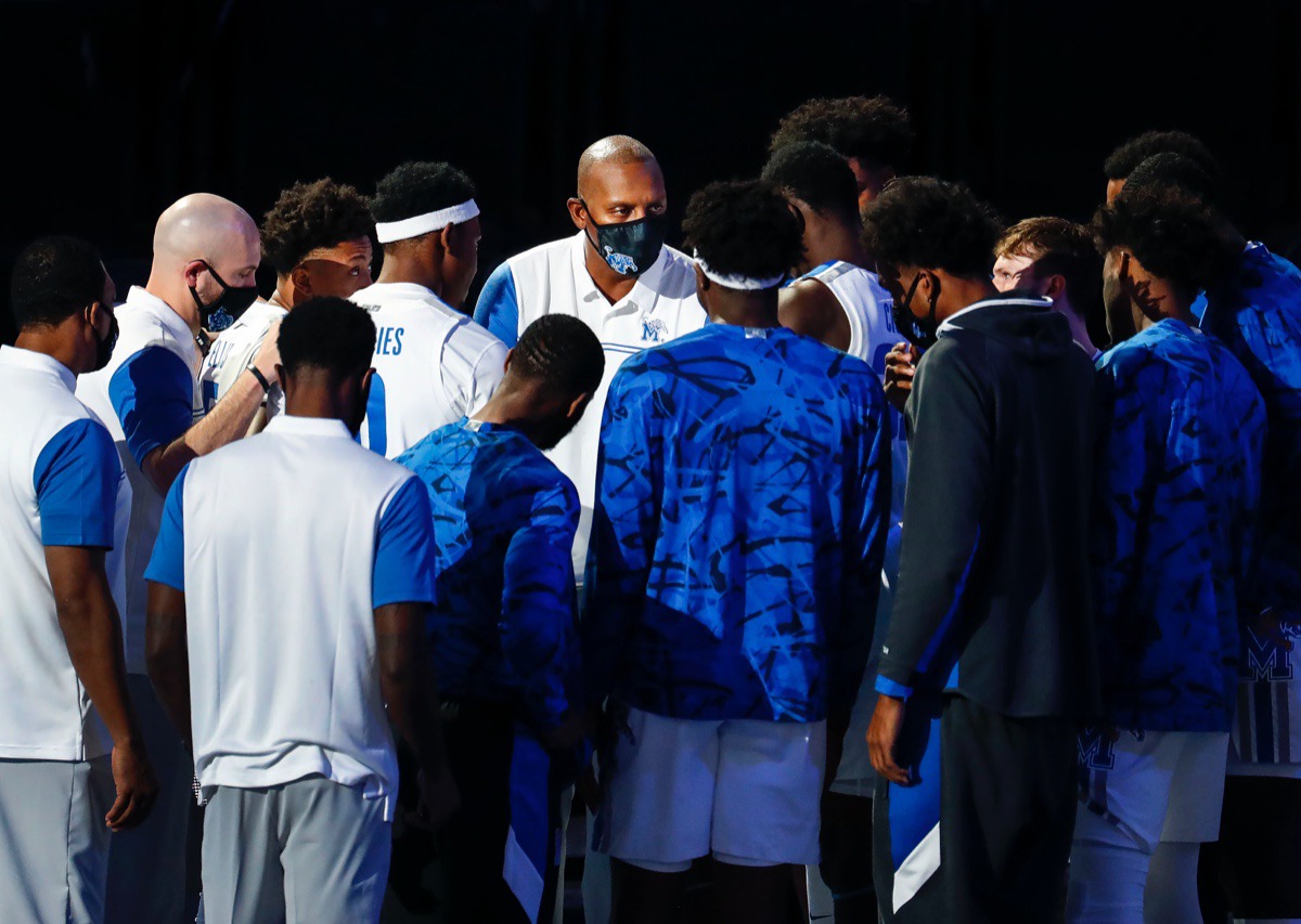 <strong>Memphis head coach Penny Hardaway gathers his players before taking on Arkansas State on Wednesday, Dec. 2, 2020.</strong> (Mark Weber/The Daily Memphian)