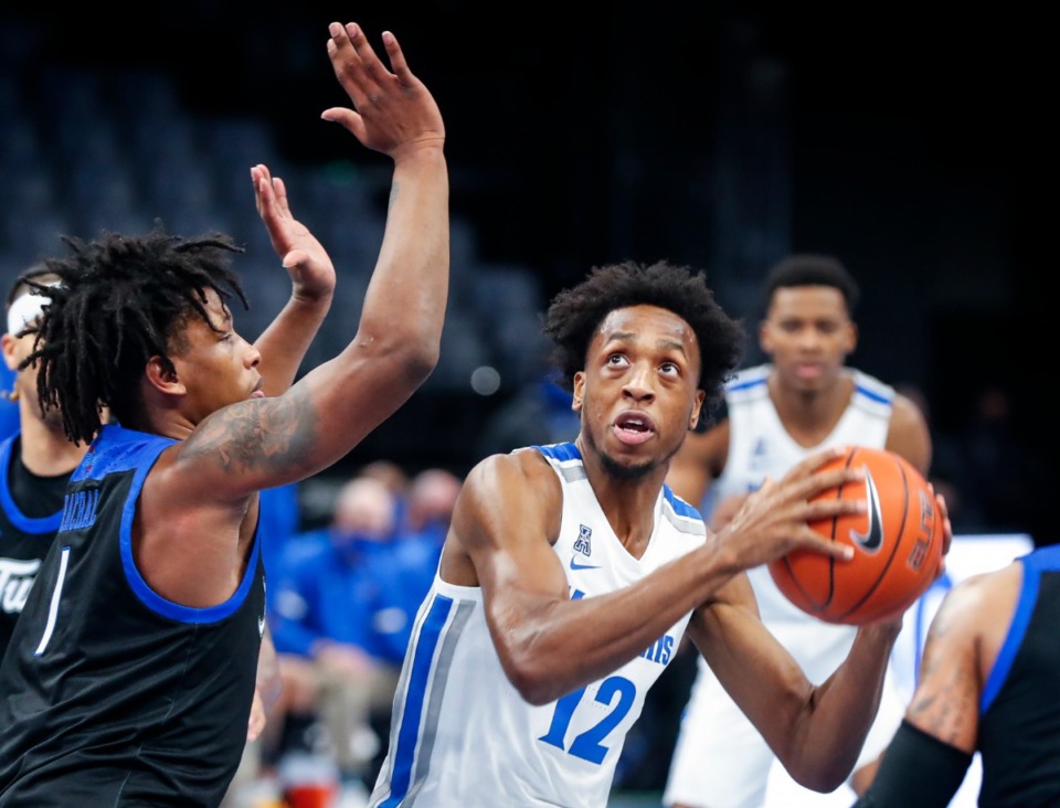 <strong>Memphis forward DeAndre Williams, shown here during the Dec. 21 game against Tulsa, feels like the Tigers are turning a corner.</strong> (Mark Weber/The Daily Memphian)