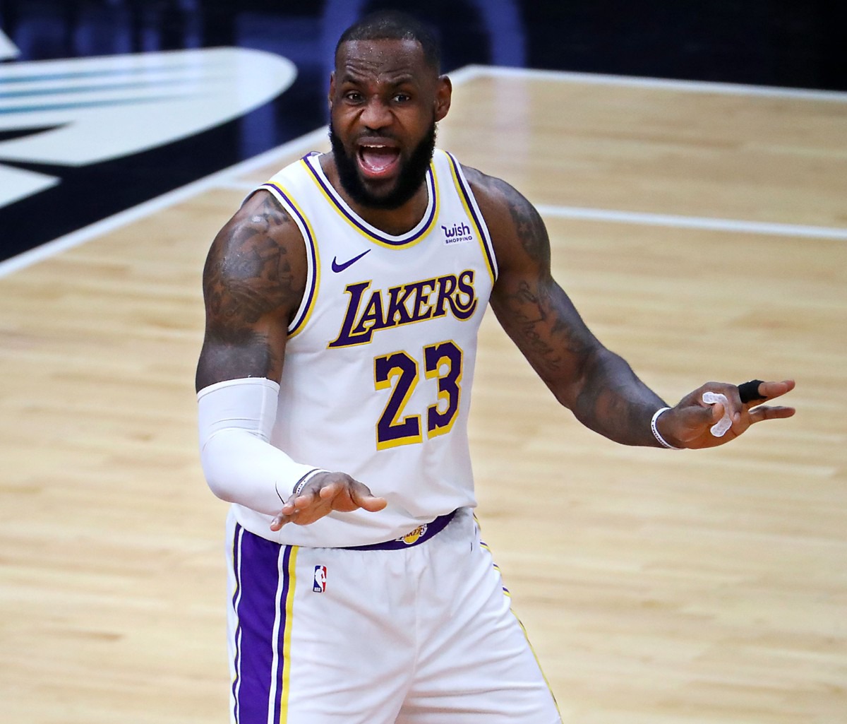 <strong>Los Angeles Lakers forward LeBron James (23) argues a call during a Jan. 3, 2021 game against the Memphis Grizzlies at the FedExForum.</strong> (Patrick Lantrip/Daily Memphian)