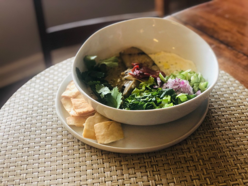 <strong>Hummus and labneh bowls make a no-cook, assembly-only lunch.</strong> (Jennifer Biggs/The Daily Memphian)
