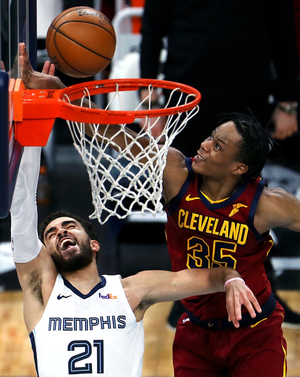 <strong>Cleveland&rsquo;s Isaac Okoro (35) makes a last-second block on Grizzlies guard Tyus Jones (21) to hold on to the win on Jan. 7, 2021, at FedExForum.</strong> (Patrick Lantrip/Daily Memphian)
