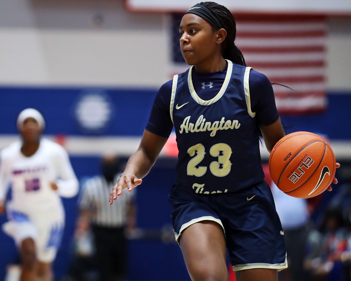 <strong>Arlington guard Carmen Taylor (23) brings the ball upcourt against Bartlett.</strong> (Patrick Lantrip/Daily Memphian)