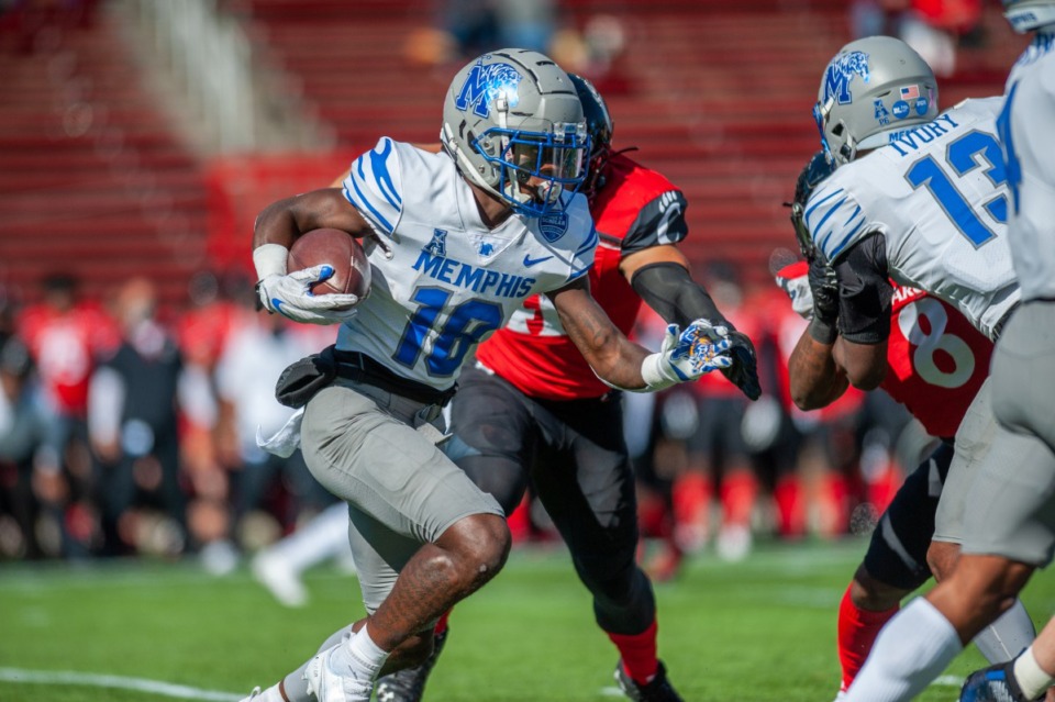 <strong>Tahj Washington's 92-yard touchdown catch against the Bearcats on Oct. 31, 2020 in Cincinnai was the Tigers&rsquo; longest play of the season.</strong>&nbsp;(Jason Whitman/Memphis Athletics)