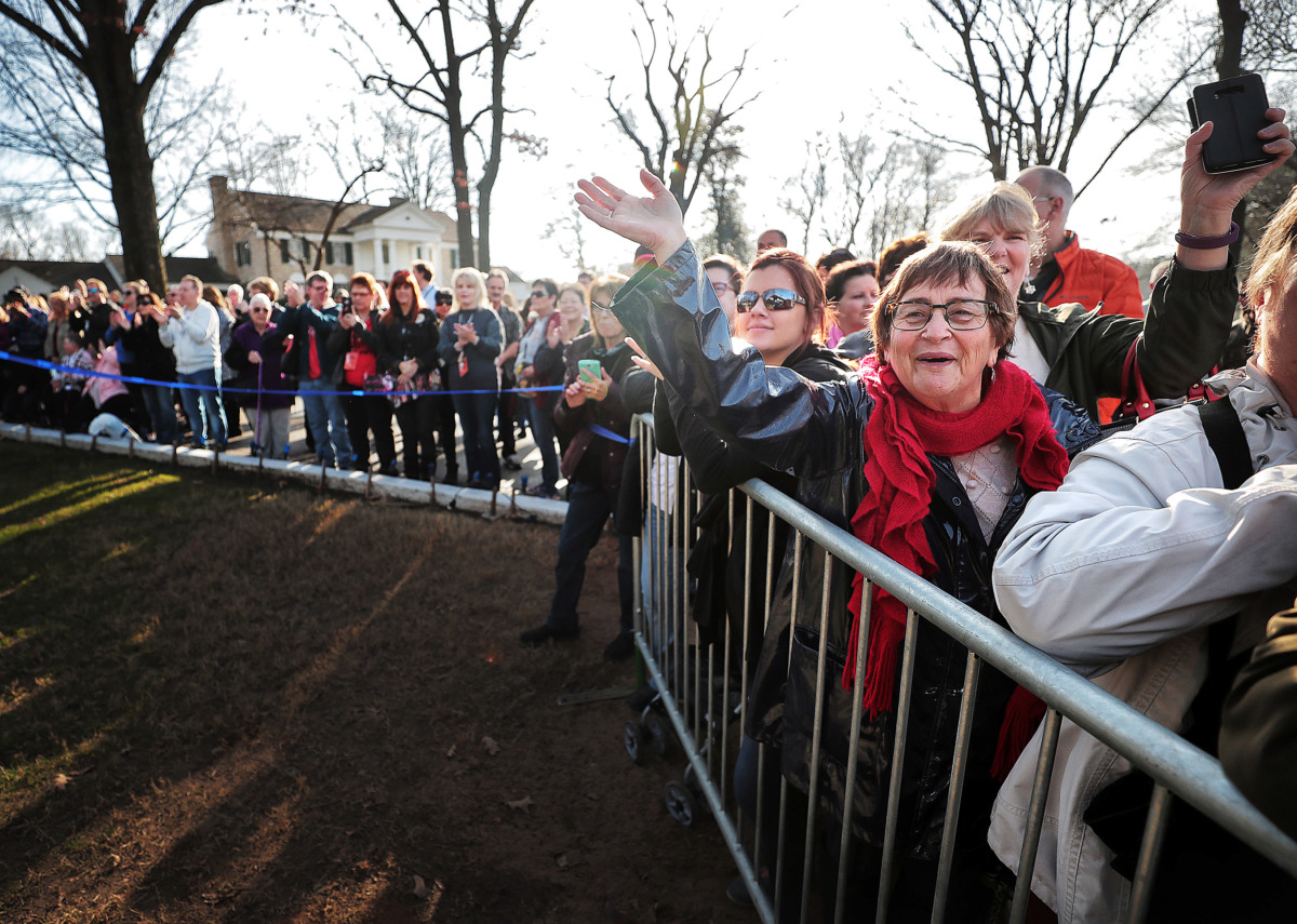 <strong>Elvis fans gather at Graceland on Jan. 8, 2019, to celebrate the King of Rock &rsquo;n&rsquo; Roll&rsquo;s 84th birthday during the annual birthday proclamation and cake cutting ceremony on the front lawn.</strong> (Jim Weber/Daily Memphian)
