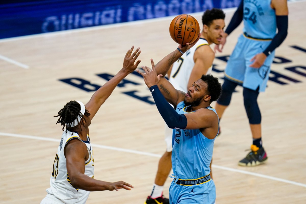 <strong>Memphis Grizzlies forward Xavier Tillman Sr. (2) shoots over Indiana Pacers center Myles Turner (33) in Indianapolis on Tuesday, Feb. 2, 2021.</strong> (AMichael Conroy/AP)
