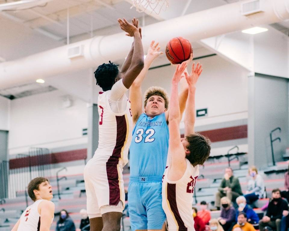 <strong>Northpoint center Mitchell Wright (32) pulls up for a jumper&nbsp;during a playoff game at ECS on Sunday, Feb. 21, 2021. ECS moves on in the tournament after beating Northpoint, 45-27. </strong>(Houston Cofield/Special To The Daily Memphian)