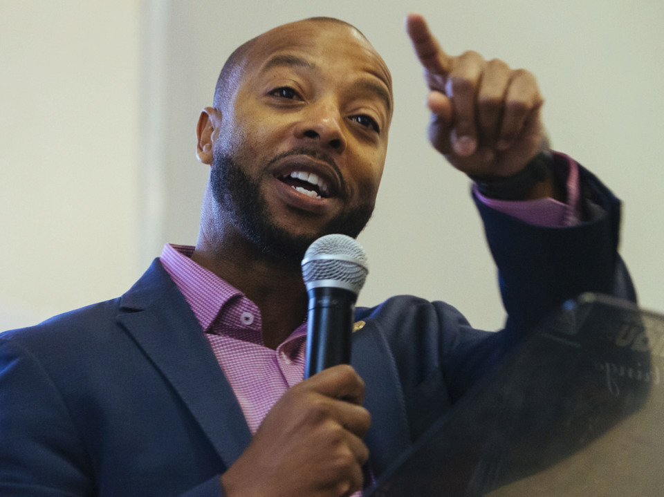 <strong>Shelby County Commissioner Mickell Lowery holds a town hall meeting at STAX Academy on Saturday, Jan. 12, 2019.</strong> (Ziggy Mack/Special to The Daily Memphian)&nbsp;