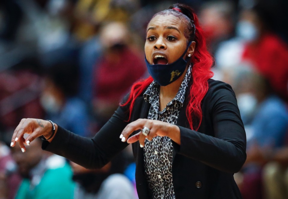 <strong>Arlington head coach Ashley Shields shouts instructions in the game against Collierville on Monday, March 8, 2021.</strong> (Mark Weber/The Daily Memphian)